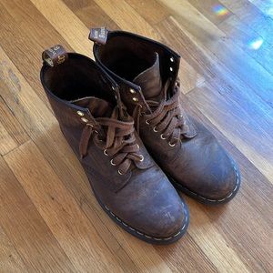 doc marten 1460 crazy horse size 10